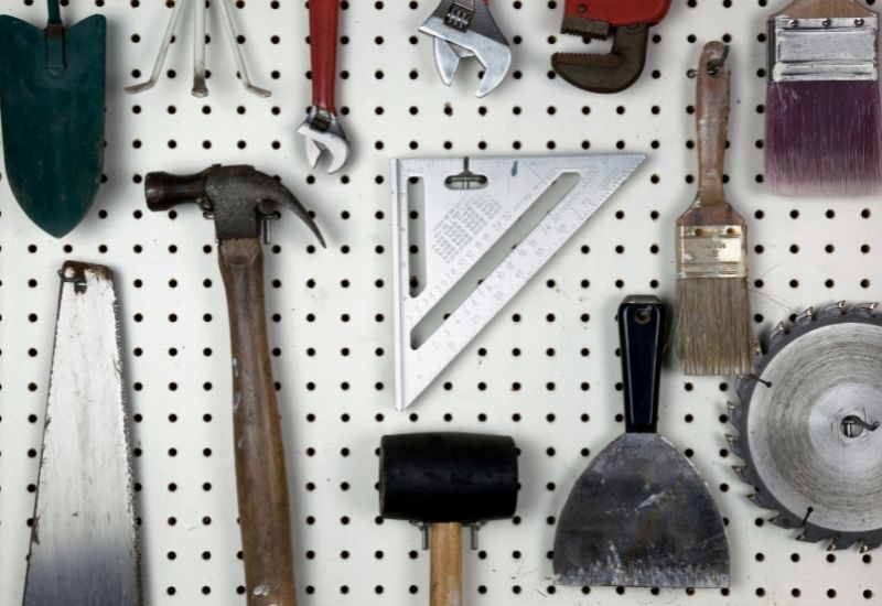 pegboard-tools-